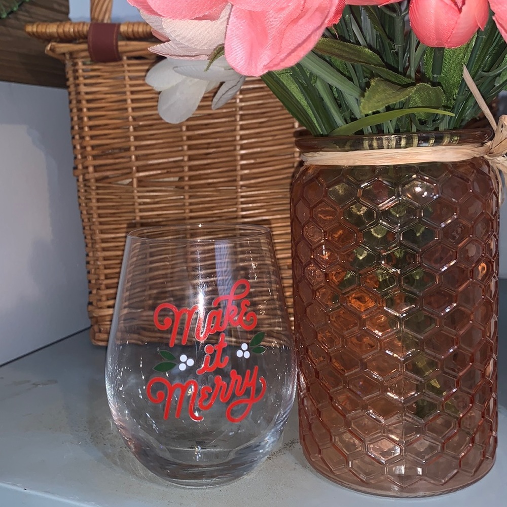Hallmark Make it Merry Wine glass